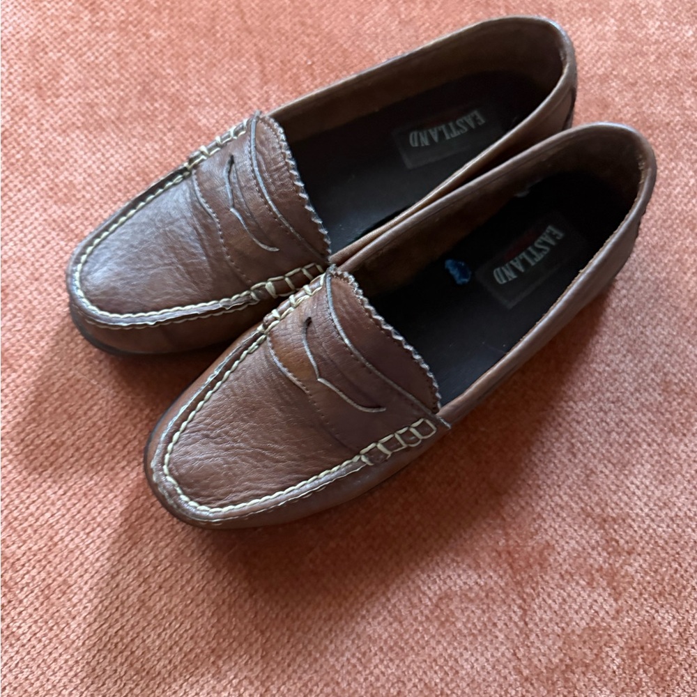Eastland Women’s Tan Leather Loafers